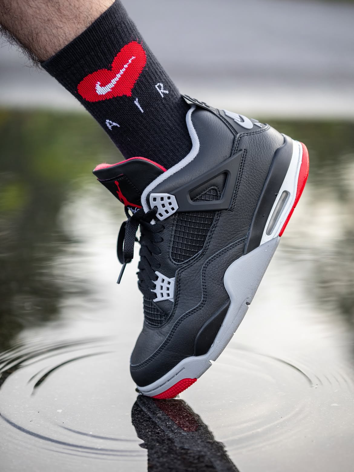 Air Jordan 4 Retro Bred Men's Sneaker - Image 3