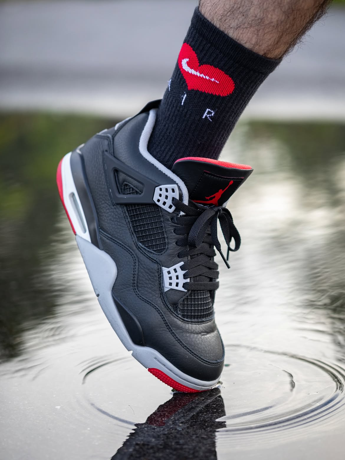 Air Jordan 4 Retro Bred Men's Sneaker - Image 4
