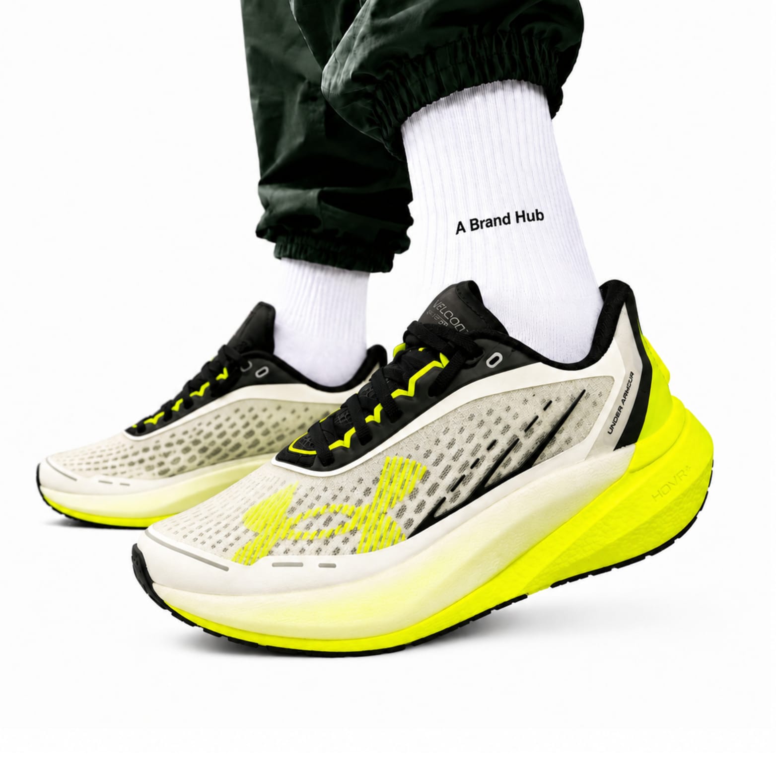 Under Armour velociti Distance Titanium Yellow Grey Running Shoes