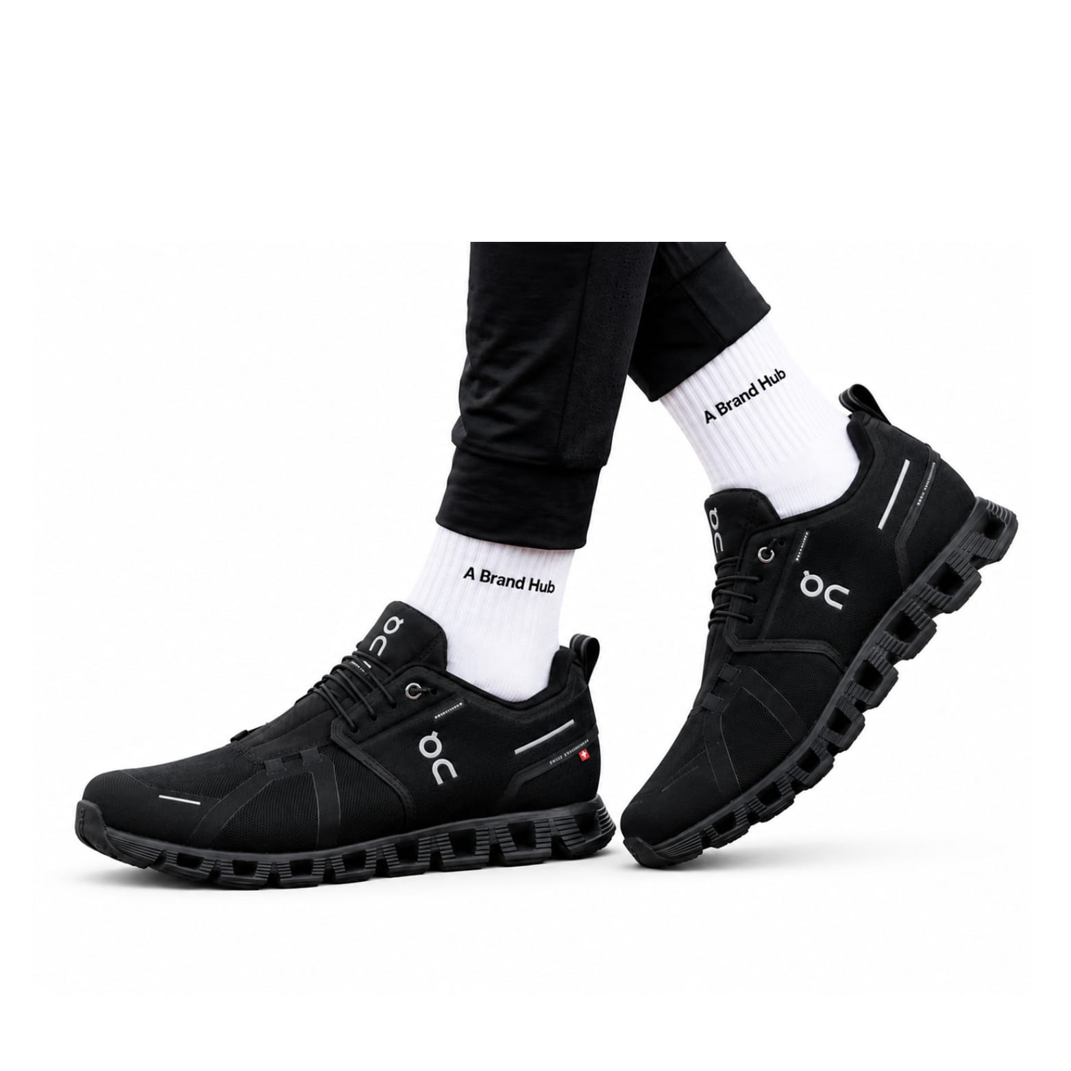 On Cloud 5 Waterproof Midnight Black Comfort Runners