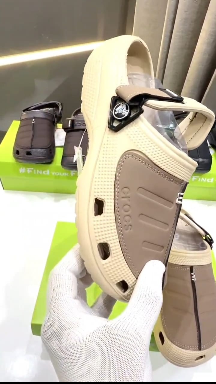 Crocs Beige / Taupe-Brown Clogs - Image 4