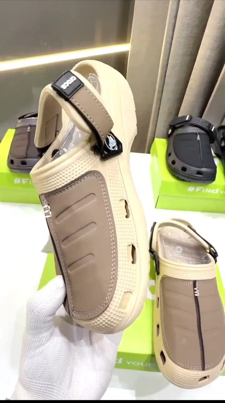 Crocs Beige / Taupe-Brown Clogs - Image 3